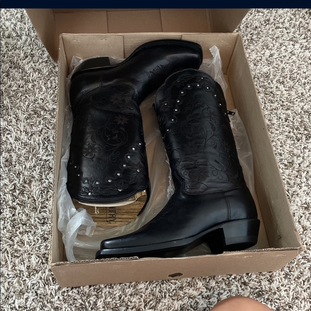 Texas Country Black women Boots size 6